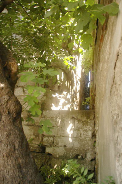 Constantinople, Column of Arcadius, wall