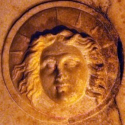 Golyamata Kosmatka, Door, decoration: Helios