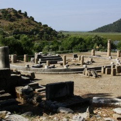 Kaunos, Terrace sanctuary