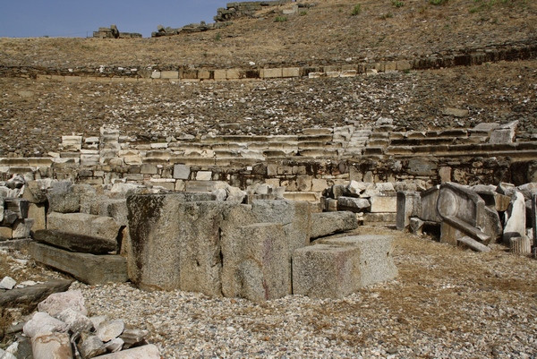 Alabanda, theater