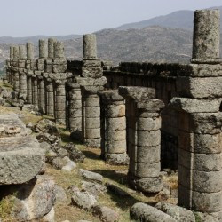 Alinda, Market building