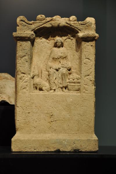 Domburg, Votive stela to Nehalennia