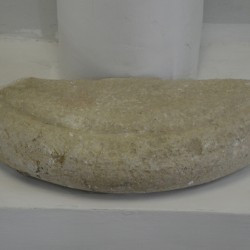Afrosiab, Hellenistic column base