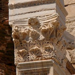 Lepcis, Severan Basilica, Column of Hercules, capital