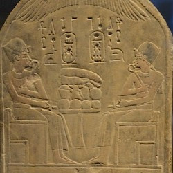 Stele of Hentnefert, with Thutmose III and Amenhotep II