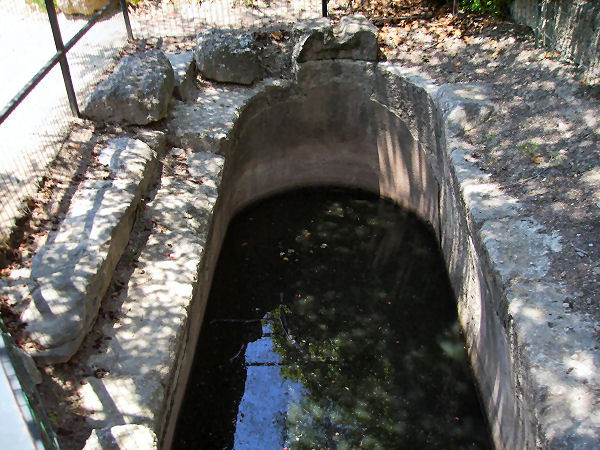 Ensérune, Roman cistern