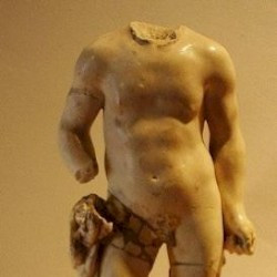 Narbo, Statue of a man (Hercules?)