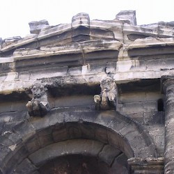 Nemausus, Amphitheater, Entrance
