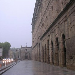 Orange, Theater, outside