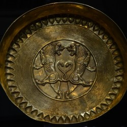 Achaemenid plate with two lions