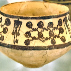 Tepe Sialk, Cup from the fourth millennium decorated with a human figure