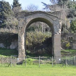 Rome, Circus of Maxentius, Triumphal exit