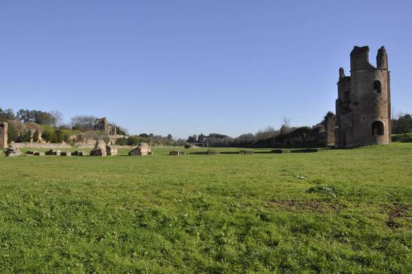 Rome, Circus of Maxentius, View from the starting boxes