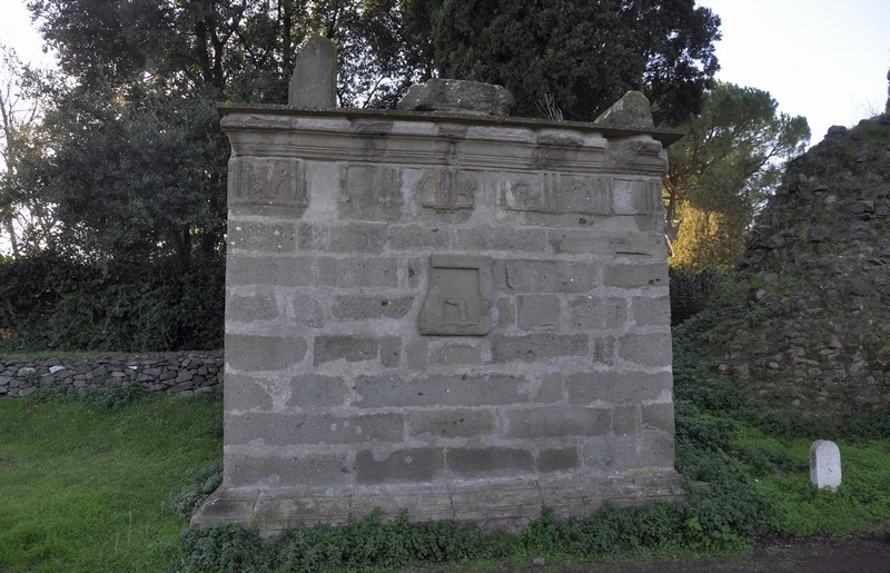 Rome, Via Appia, Square tomb