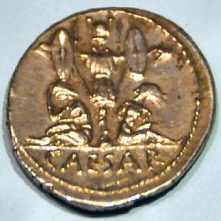 Coin of Caesar, showing a trophee set up after the Gallic War