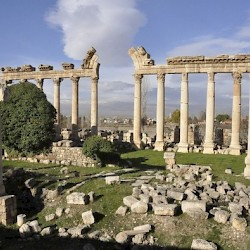 Baalbek, Bustan al-Khan