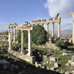 Baalbek, Bustan al-Khan