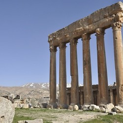Baalbek, Temple of Jupiter, Shrine, Columns