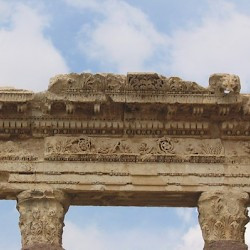 Baalbek, Temple of Jupiter, Shrine, Architrave