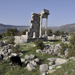 Machnaqa, Altar