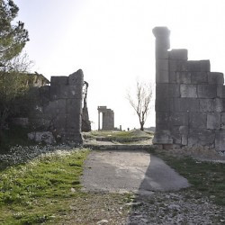 Machnaqa, Propylaea