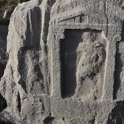 Machnaqa, Relief 3: Worshipper and Adonis?