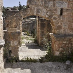 Tyre, Al-Bass Cemetery, family tomb with arch