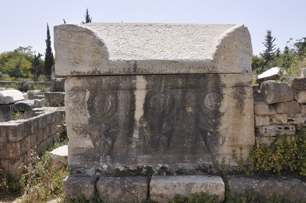 Tyre, Al-Bass Cemetery, sarcophagus