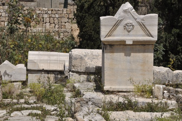 Tyre, Al-Bass Cemetery, sarcophagi