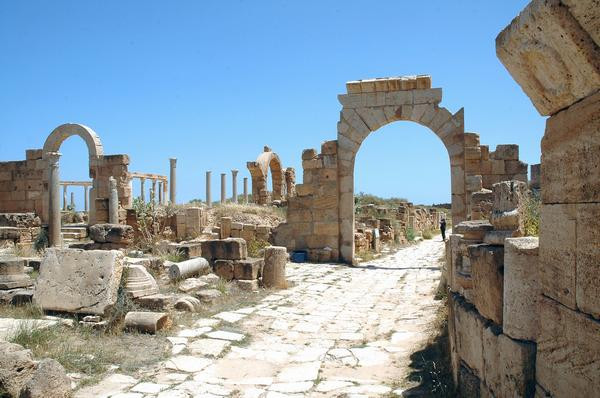 Arch ofLepcis Magna, Arch of Tiberius