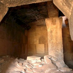 Qasr Banat, Mausoleum, lower room