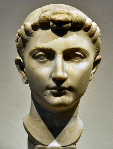 Portait of a Roman lady, third quarter of the first century BCE
