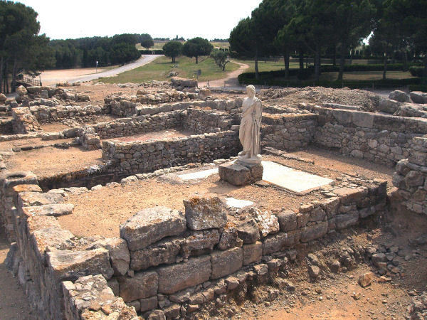 Emporiae, Neapolis, Temple of Asclepius