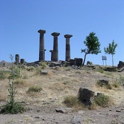 Assos, Road to the acropolis