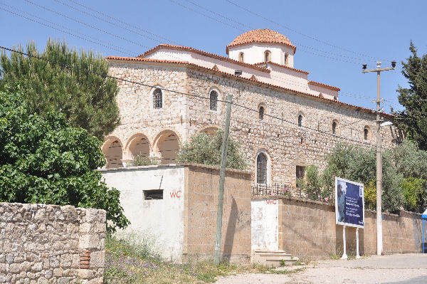 Didyma, Modern mosque, built in an old church, possible on the location of the ancient altar
