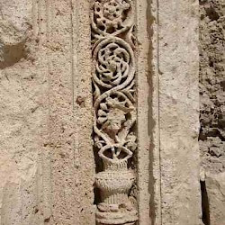 Nisibis, Church, right nave, decoration