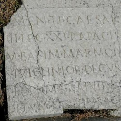 Philippi, Stoa, Dedication by an officer of XXI Rapax
