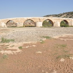 Cyrrhus, Roman bridge