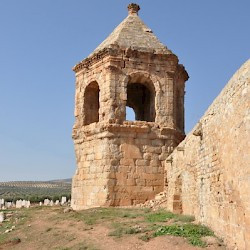 Cyrrhus, Hexagonal mausoleum