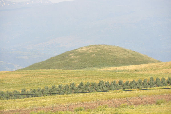 Bin Tepe, Funeral mound