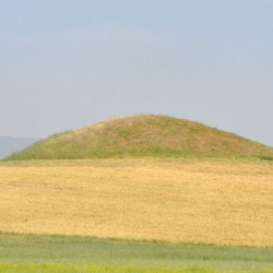 Bin Tepe, Funeral mound