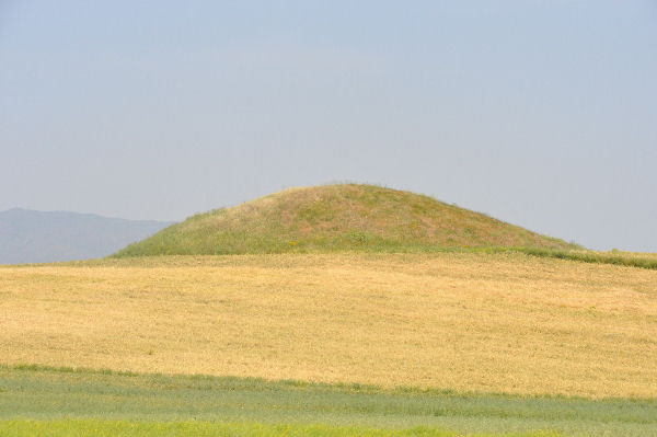 Bin Tepe, Funeral mound