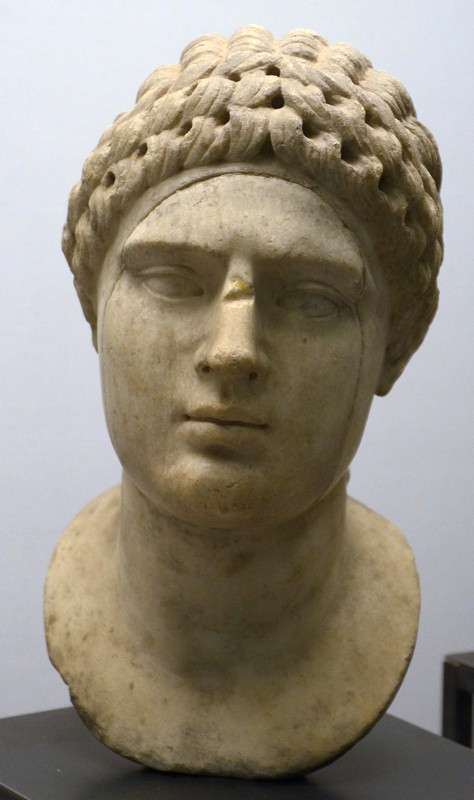 Strasbourg-Koeningshoffen, Funerary portrait of a Roman lady