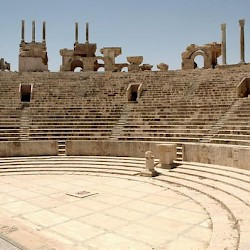 Lepcis, Theater