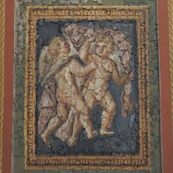 Trier, Fausta's fresco: Erotes with drapery