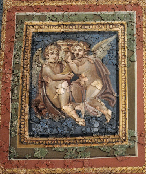 Trier, Fausta's fresco: Playing erotes