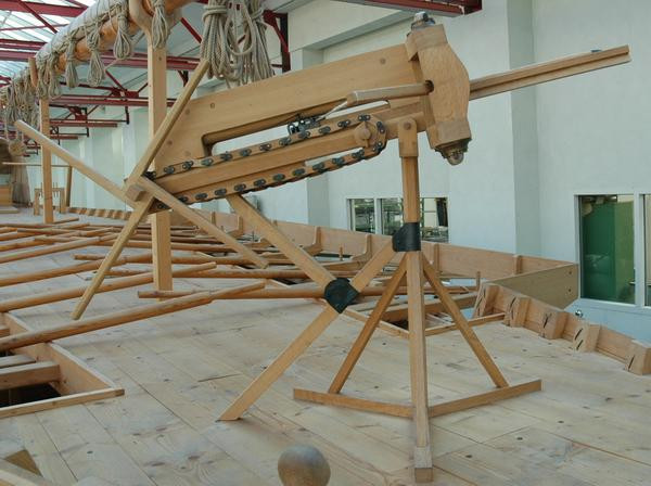 Reconstruction of the Mainz 3 warship: catapult