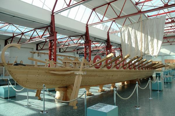 Reconstruction of the Mainz 1 galley