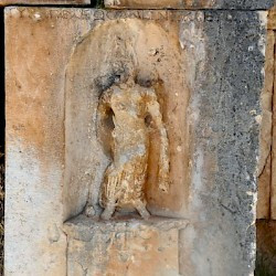Myra, Theater, Diazoma, decoration