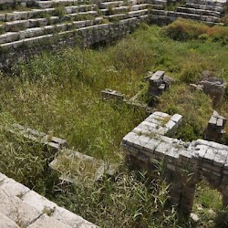 Tyre, City, Square structure, Arena